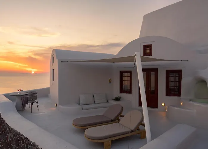 The Architect's Cave House Oia (Santorini)