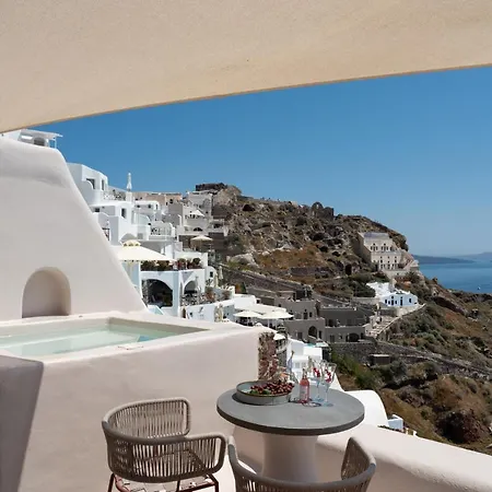 The Architect's Cave House Oia