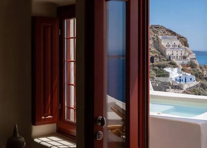 The Architect's Cave House Oia