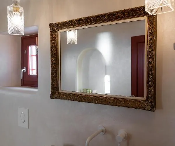 The Architect's Cave House Apartament